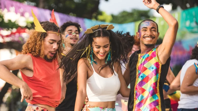 27 ideias de fantasia de Carnaval para fazer em casa [2024]